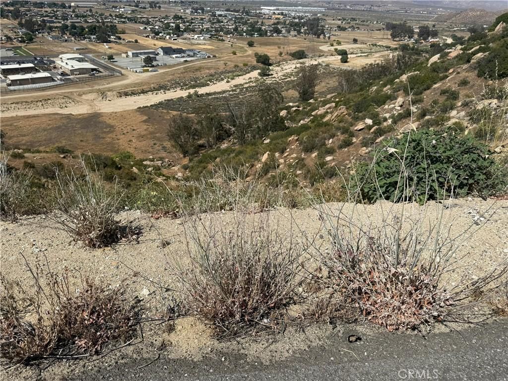 MLS #OC25130916 image #0