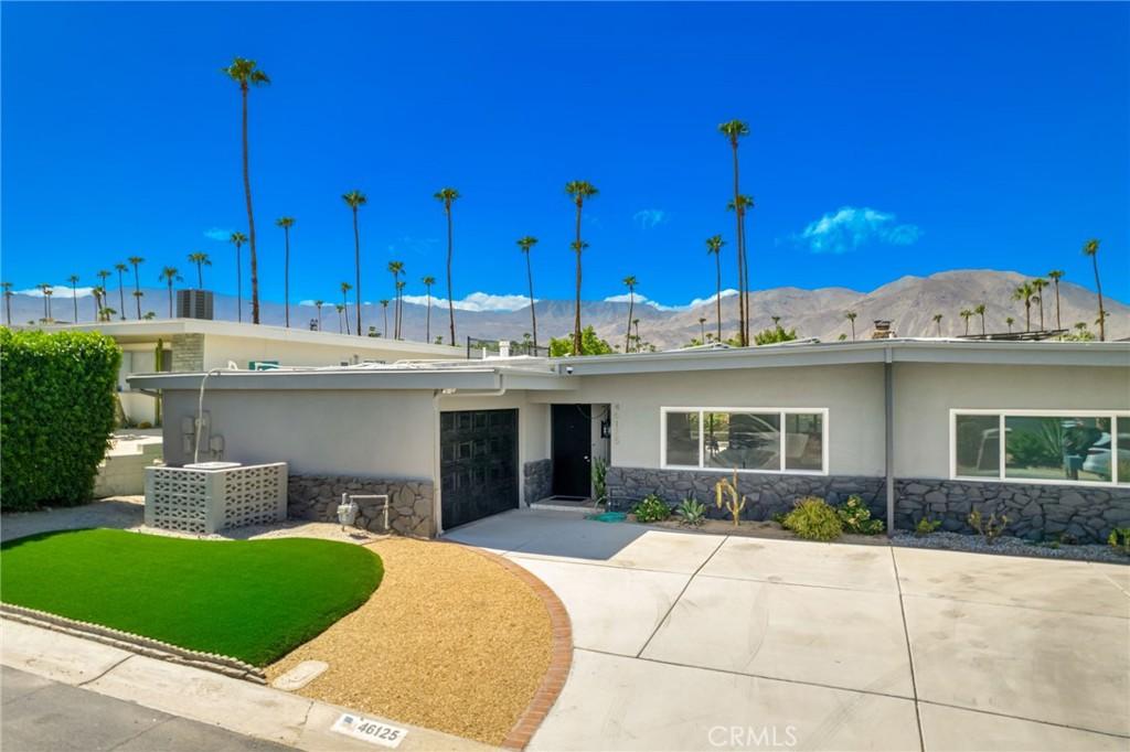 MLS #OC25175097 image #0
