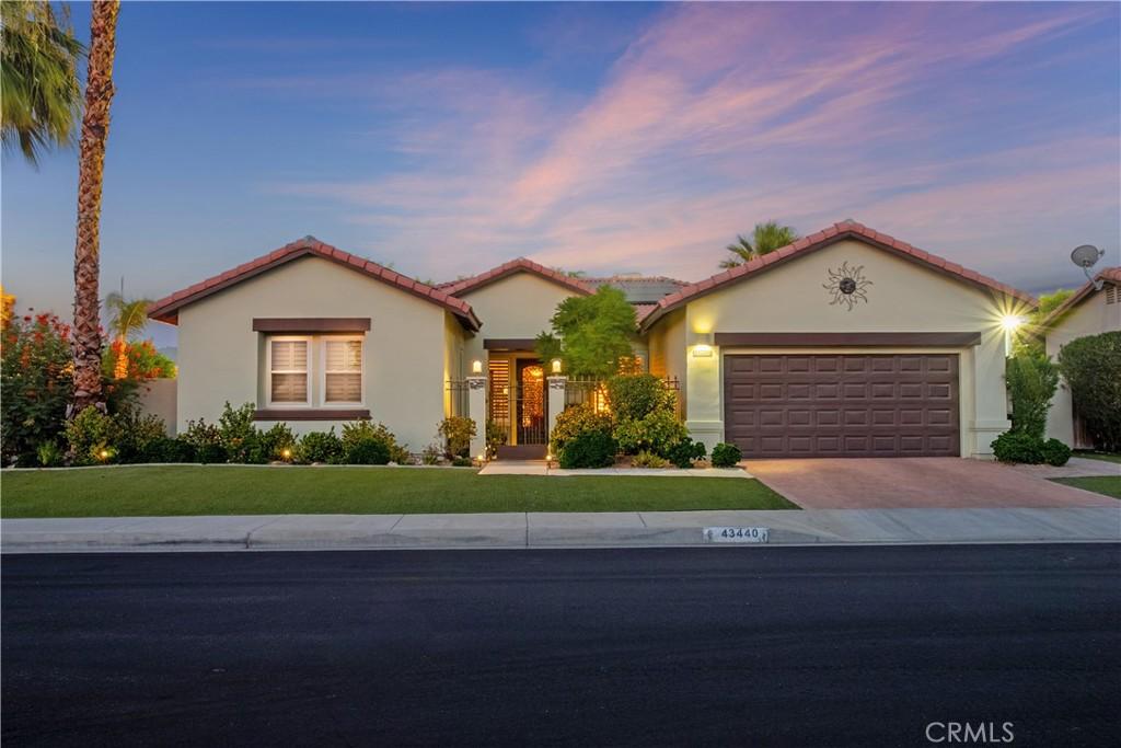 MLS #OC25180940 image #0