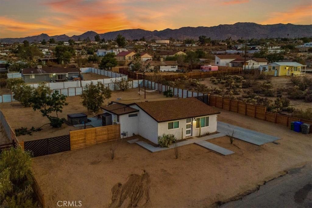 MLS #OC25198381 image #0