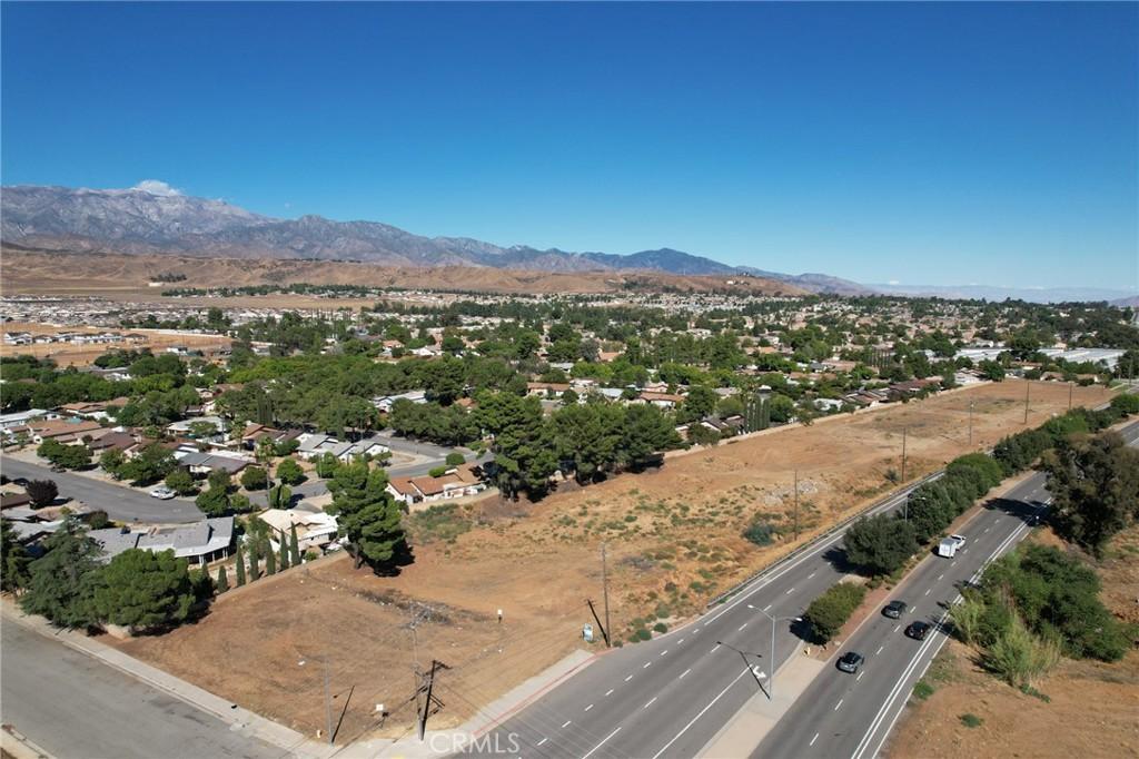 MLS #OC25222568 image #0