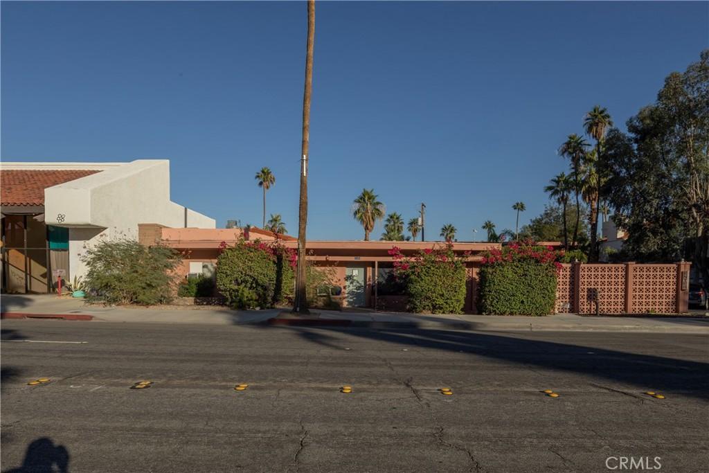 MLS #OC25253325 image #0