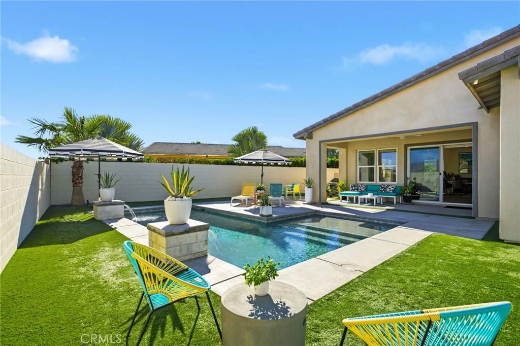 MLS #OC25282502 image #0