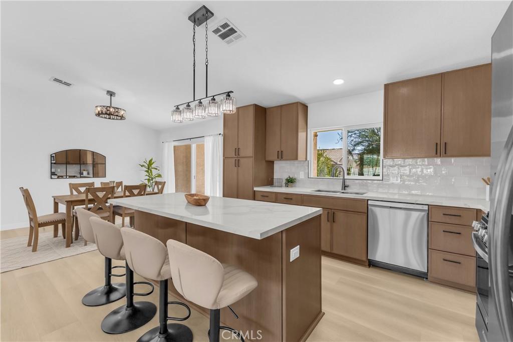 MLS #PW25256008 image #0