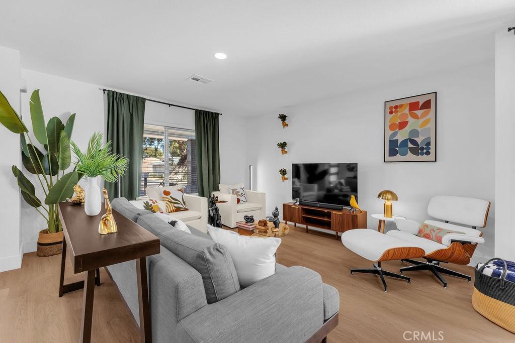 MLS #SB25275047 image #0