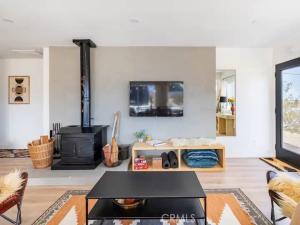 MLS #SR25017439 image #0