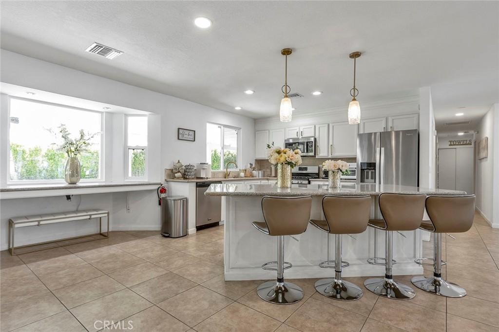MLS #SR25124575 image #0