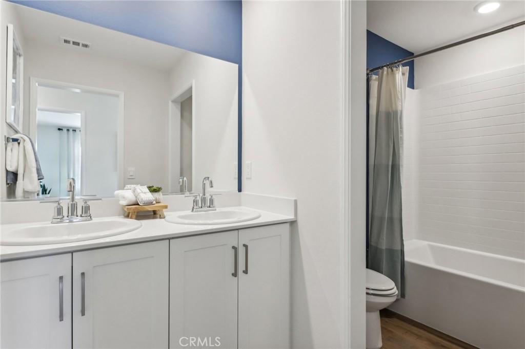 MLS #SW25092459 image #0