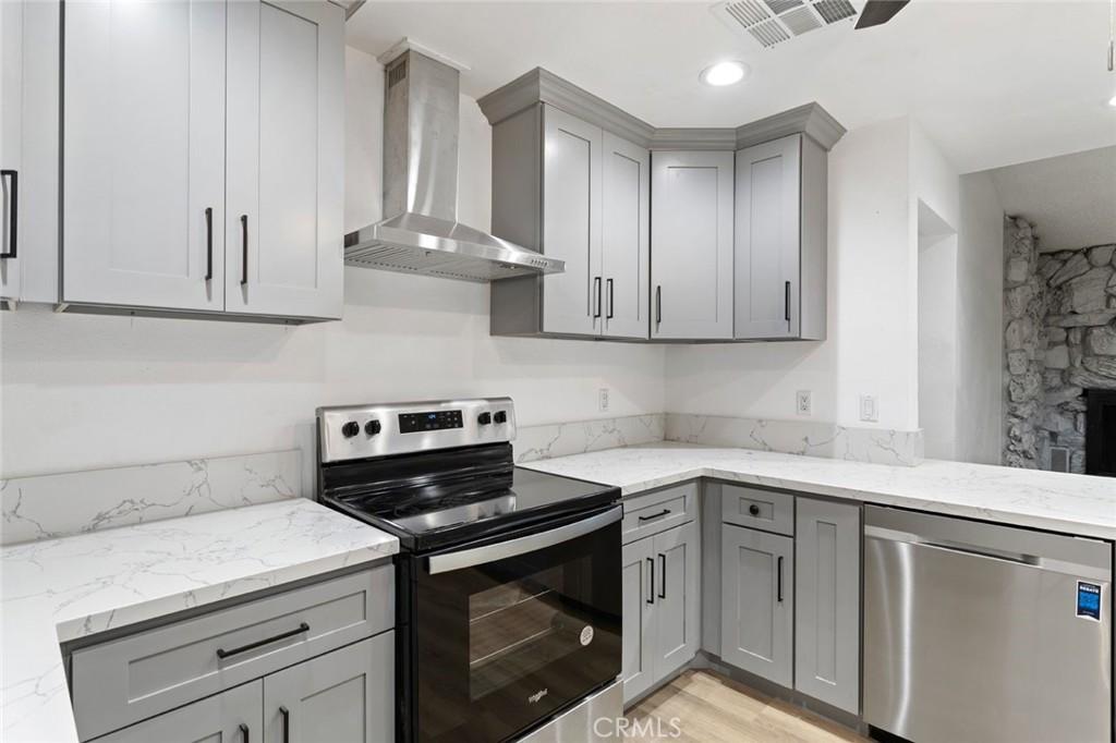 MLS #WS25082956 image #0