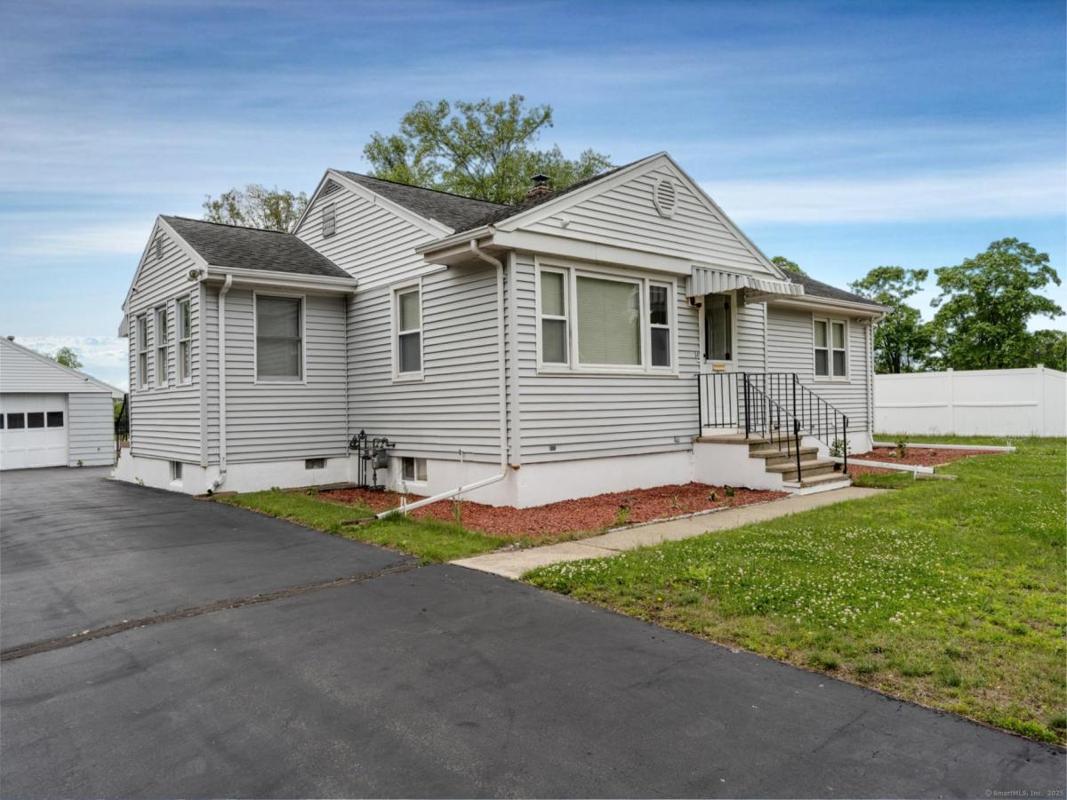 MLS #24101483 image #0