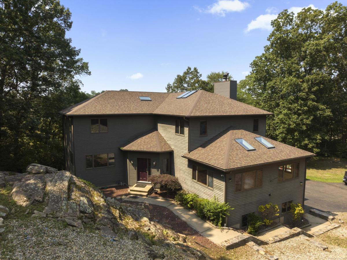 MLS #24106305 image #0
