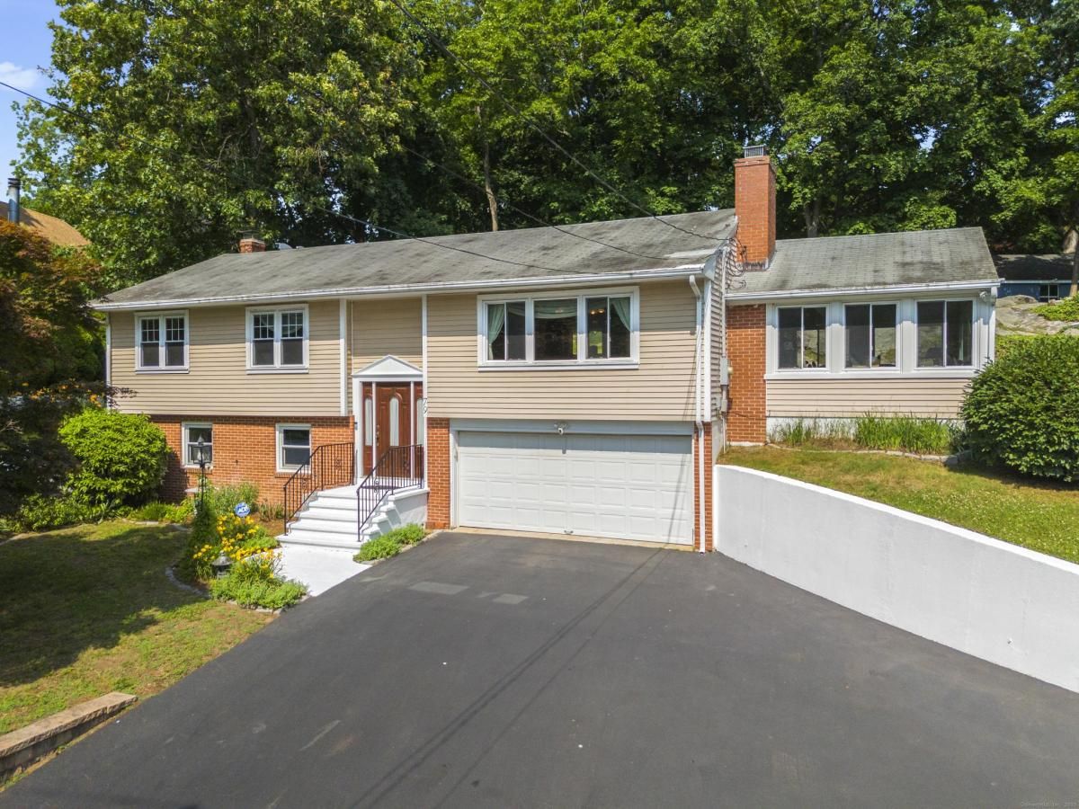 MLS #24106369 image #0