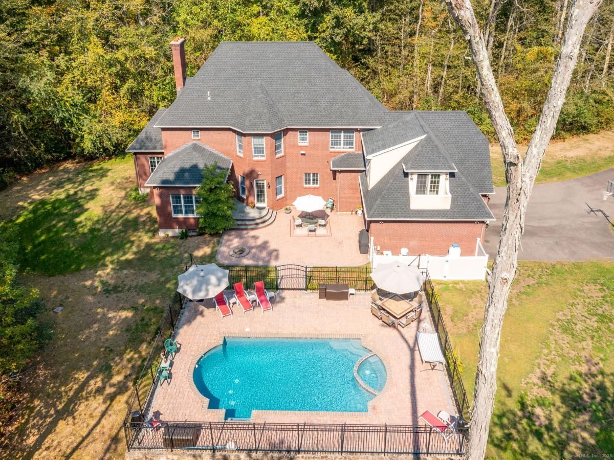 MLS #24111167 image #0