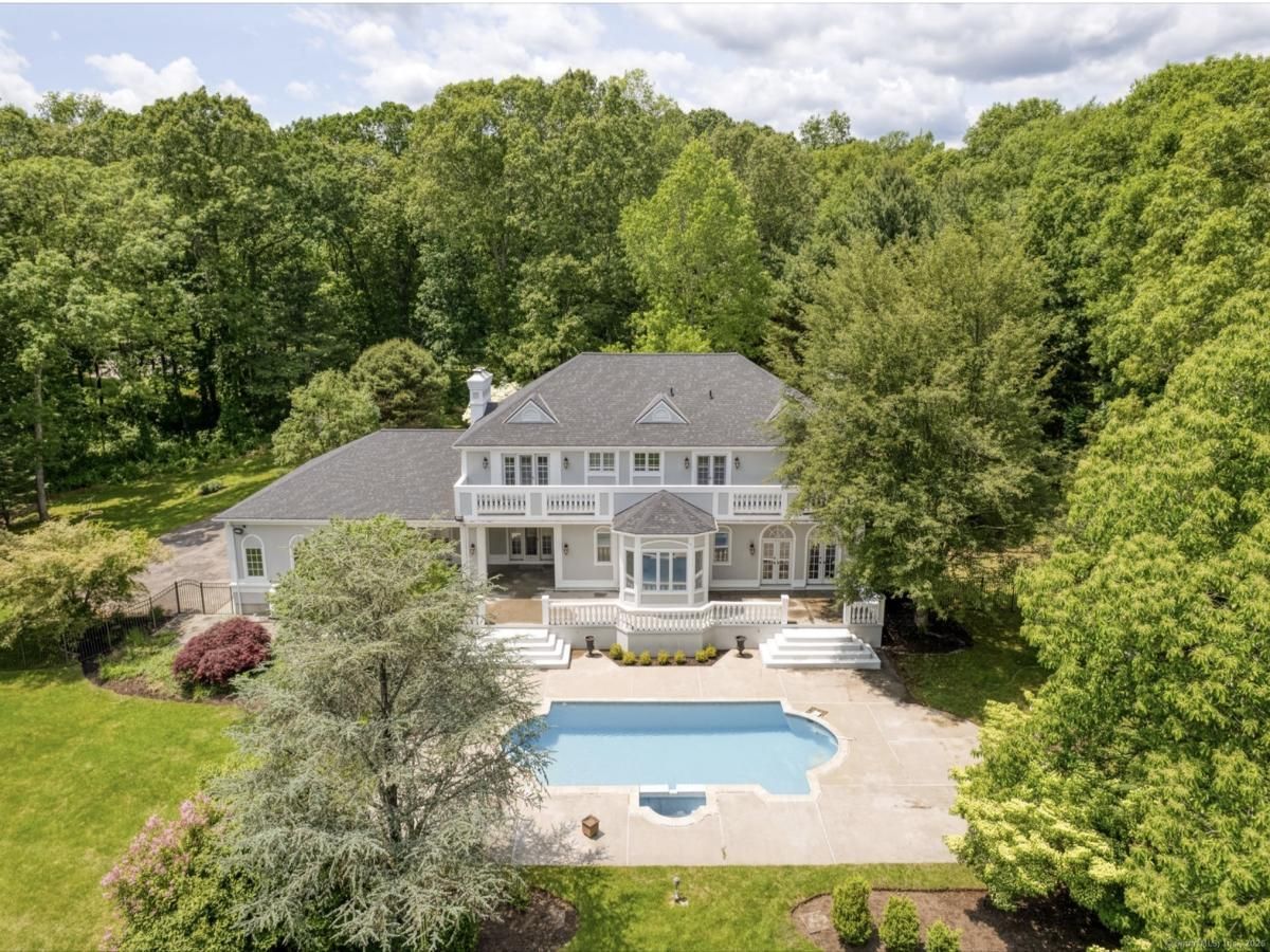 MLS #24115235 image #0