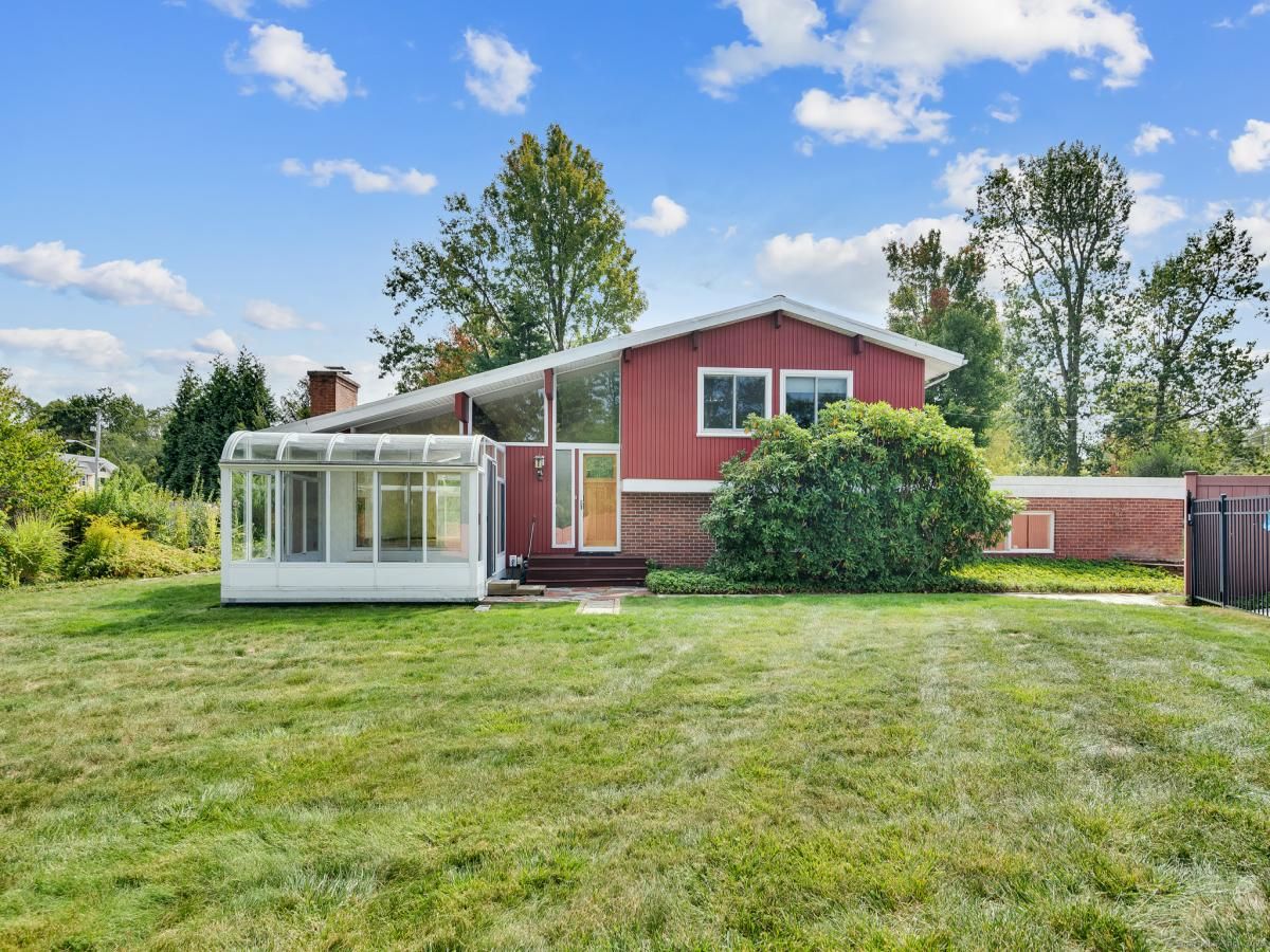 MLS #24119449 image #0