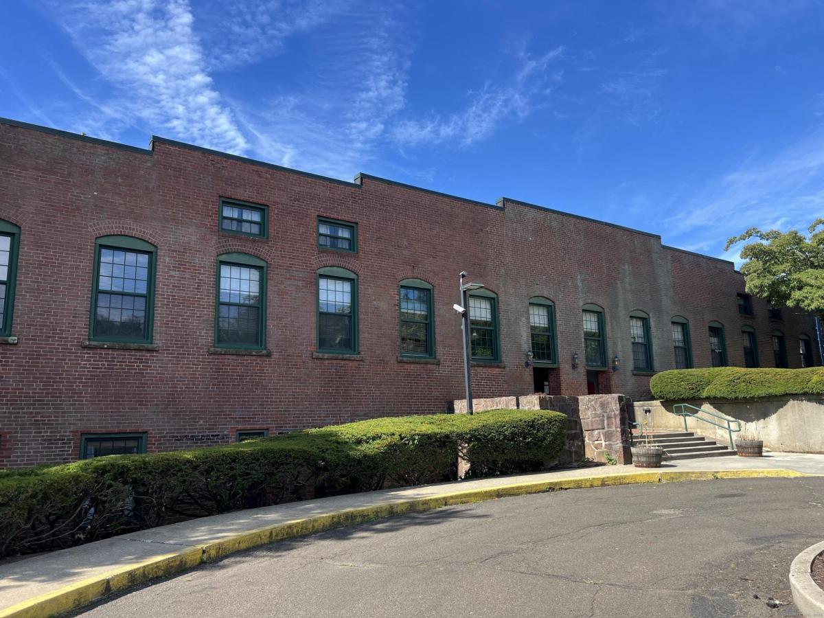 MLS #24120350 image #0