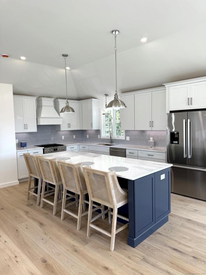 MLS #24121616 image #0
