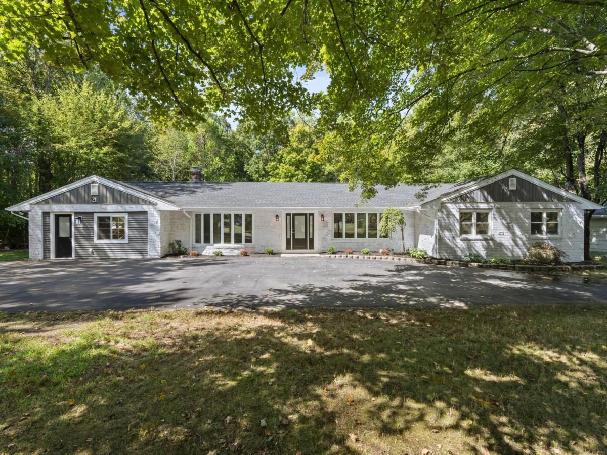 MLS #24123088 image #0