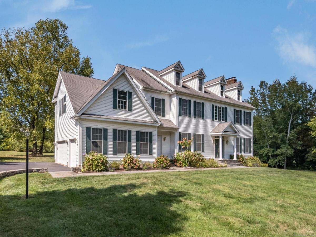 MLS #24128990 image #0