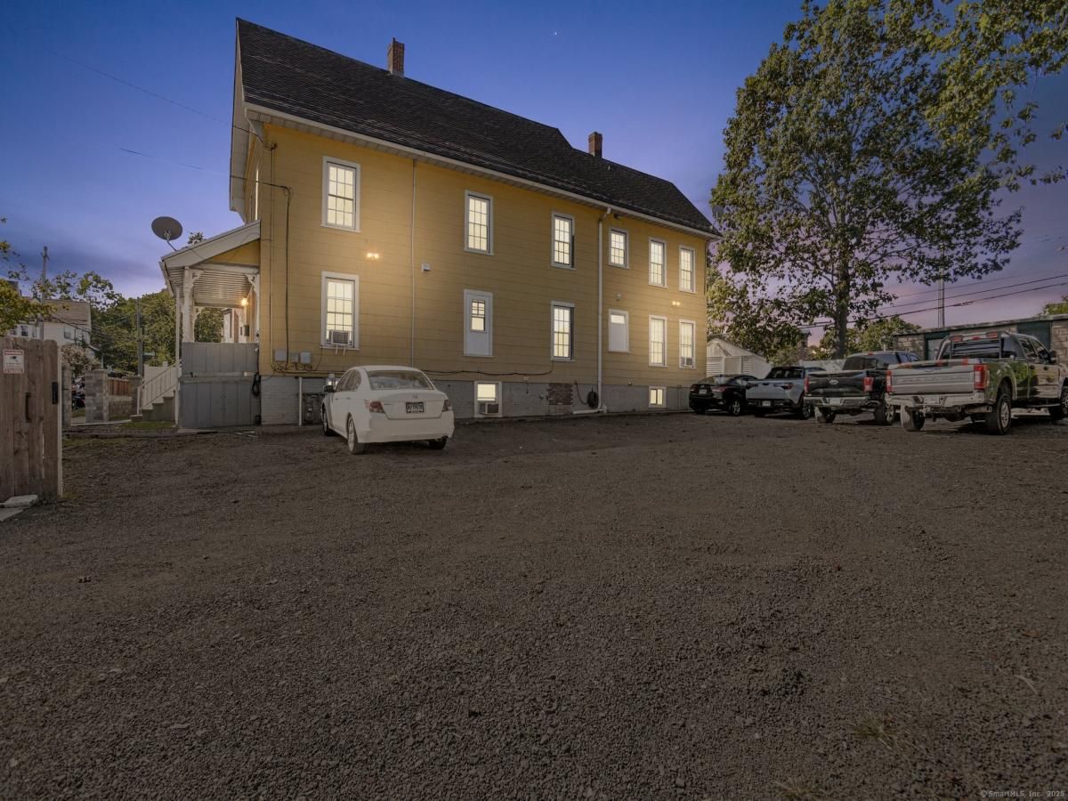 MLS #24130121 image #0