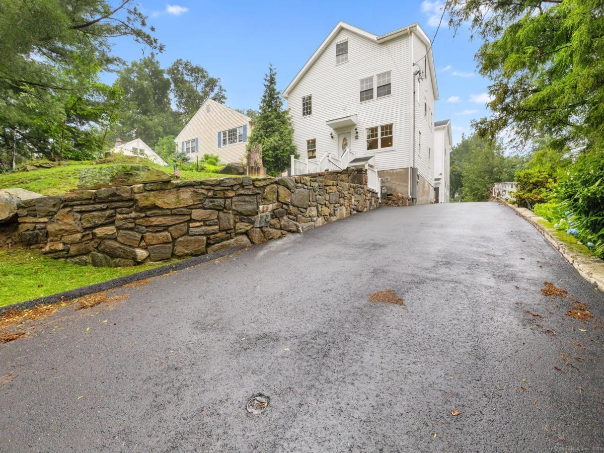 MLS #24132905 image #0