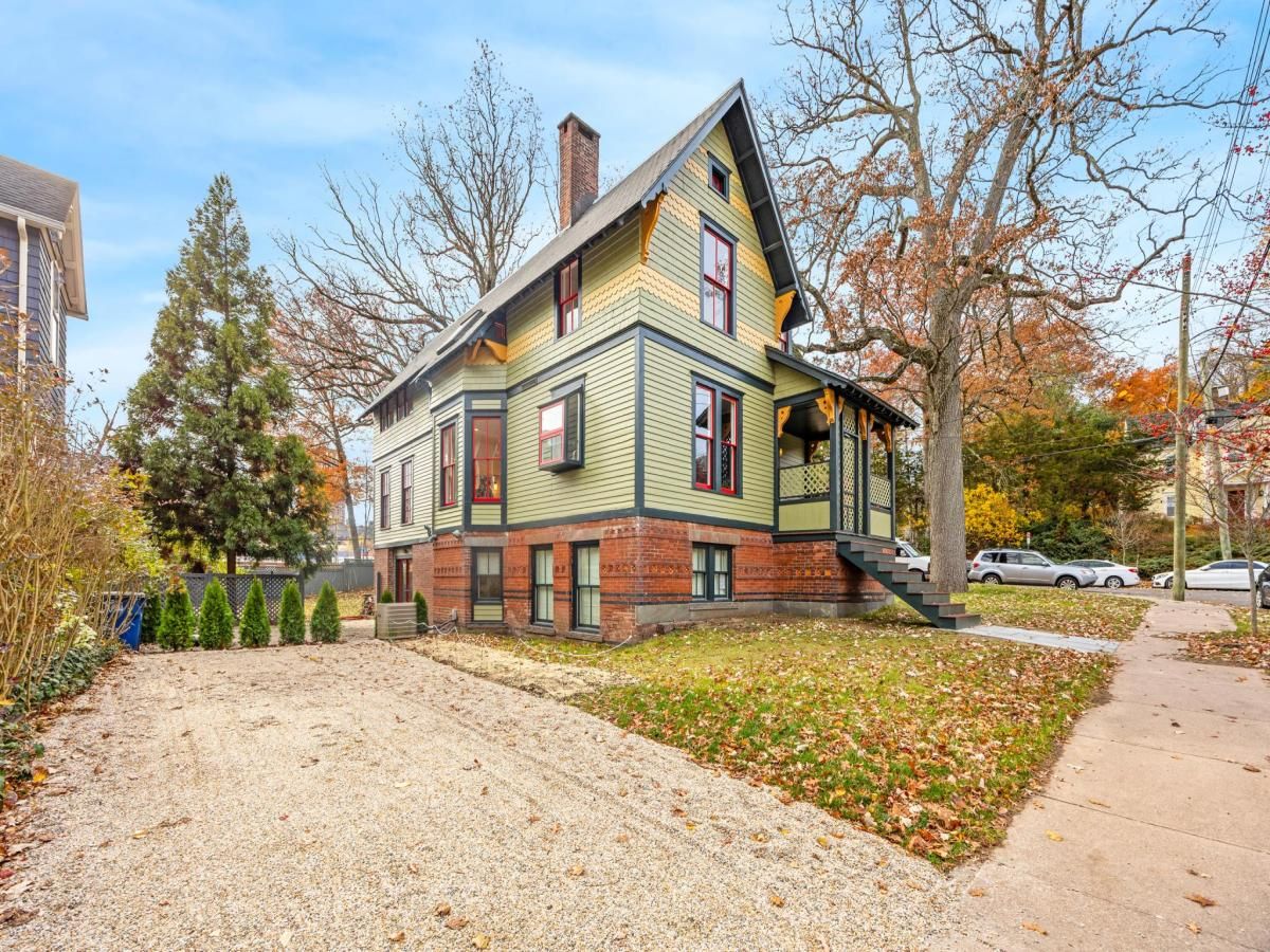 MLS #24139944 image #0