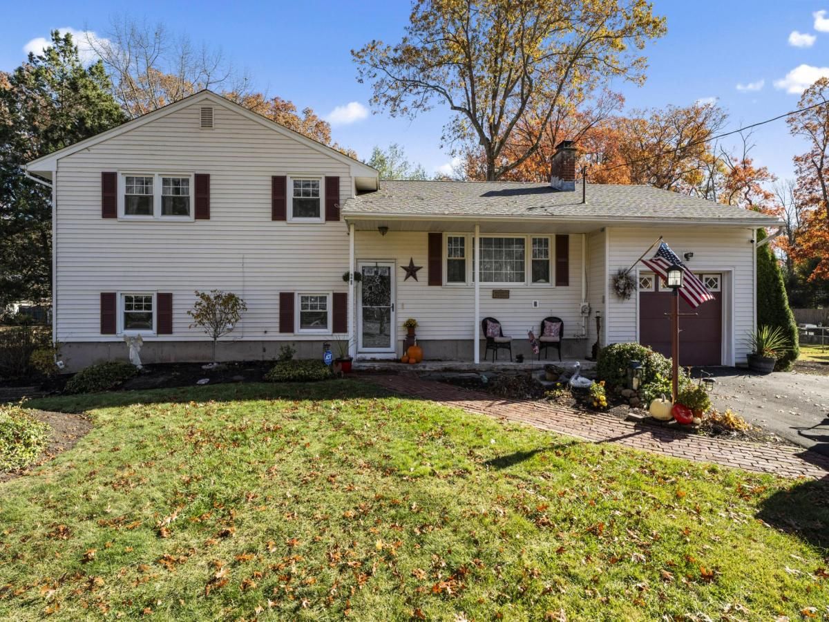 MLS #24140191 image #0