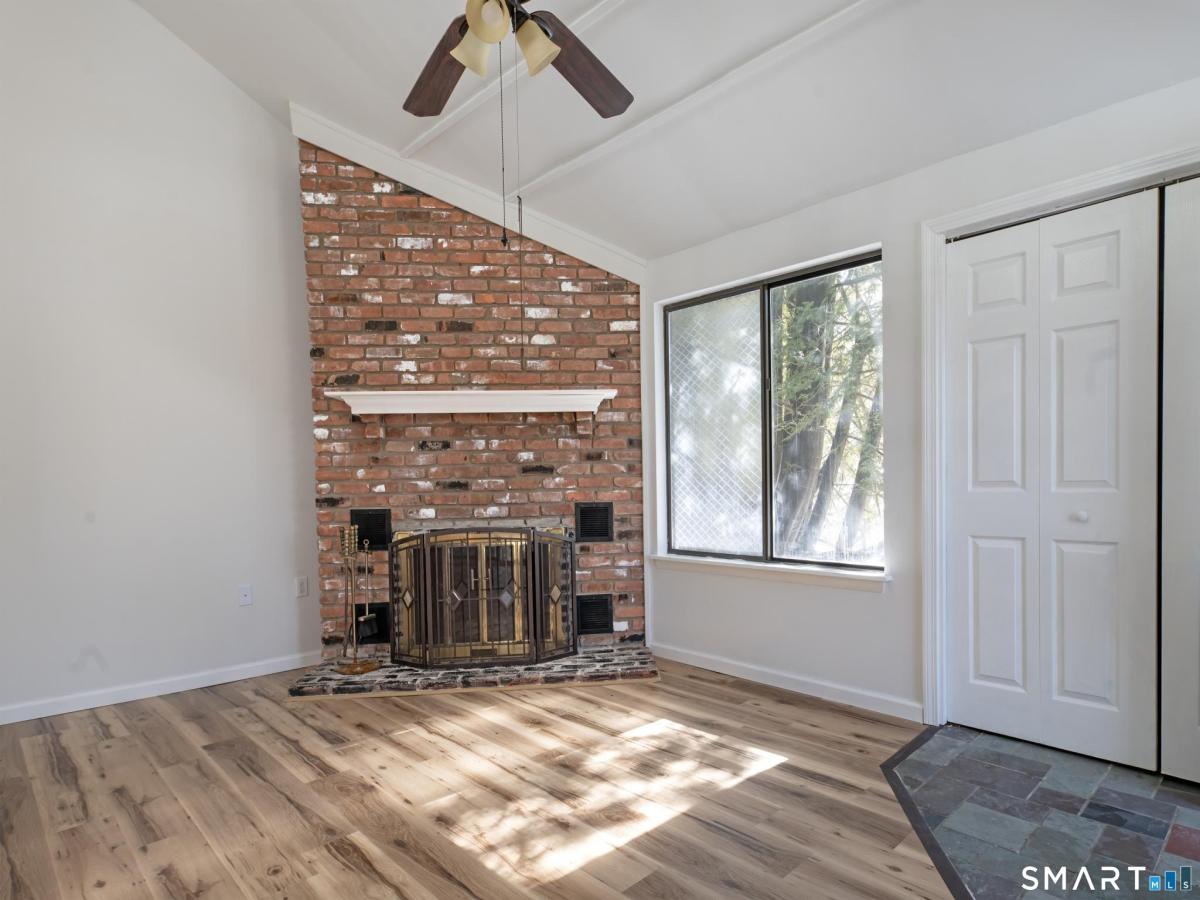 MLS #24157002 image #0