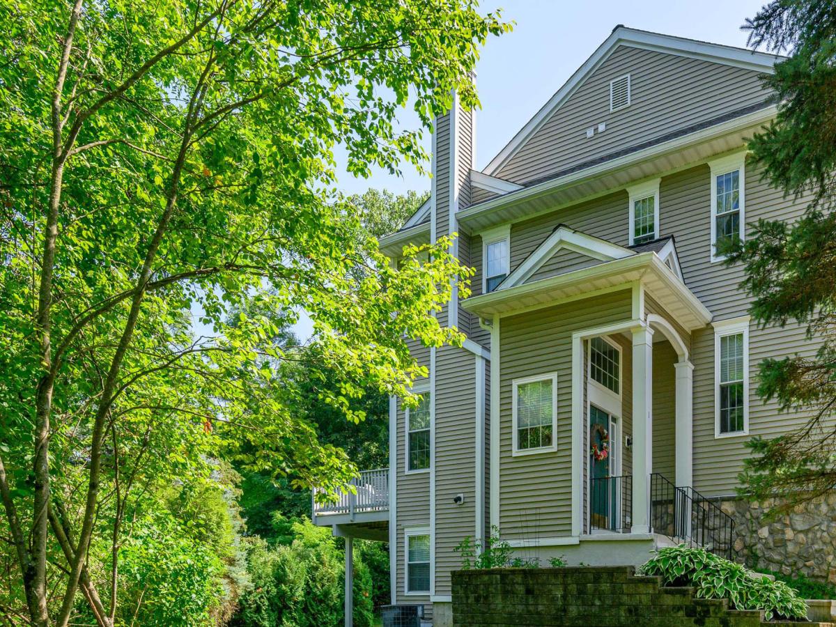 MLS #24189045 image #0