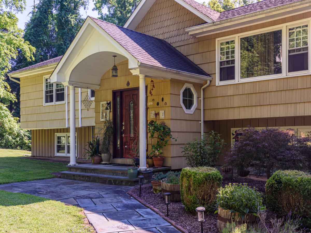 MLS #24189204 image #0