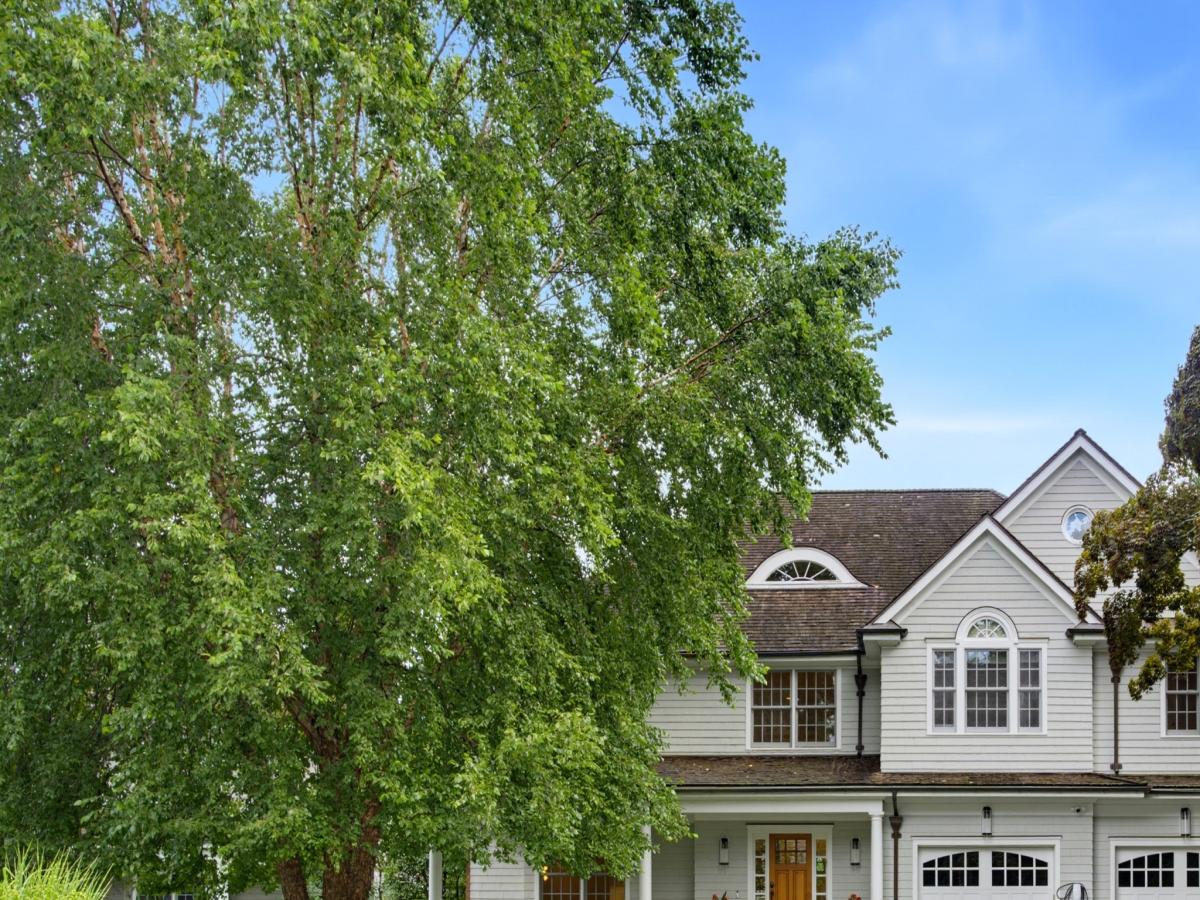 MLS #24195176 image #0