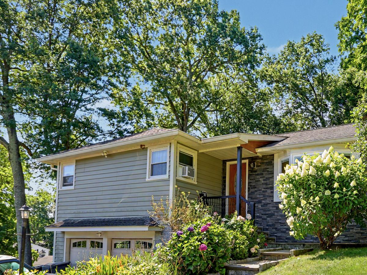 MLS #24195625 image #0
