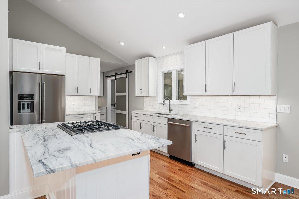 MLS #24198609 image #0