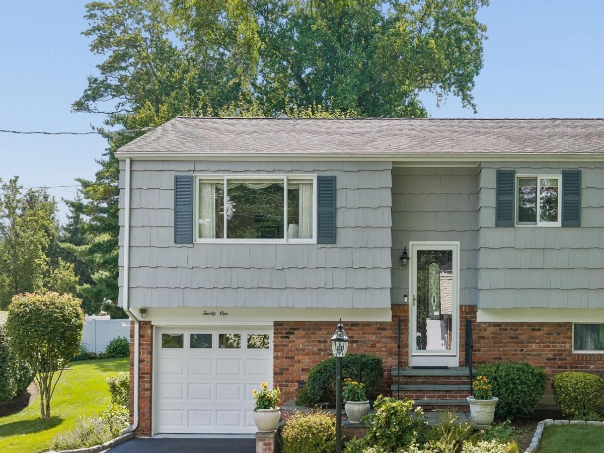 MLS #24199435 image #0