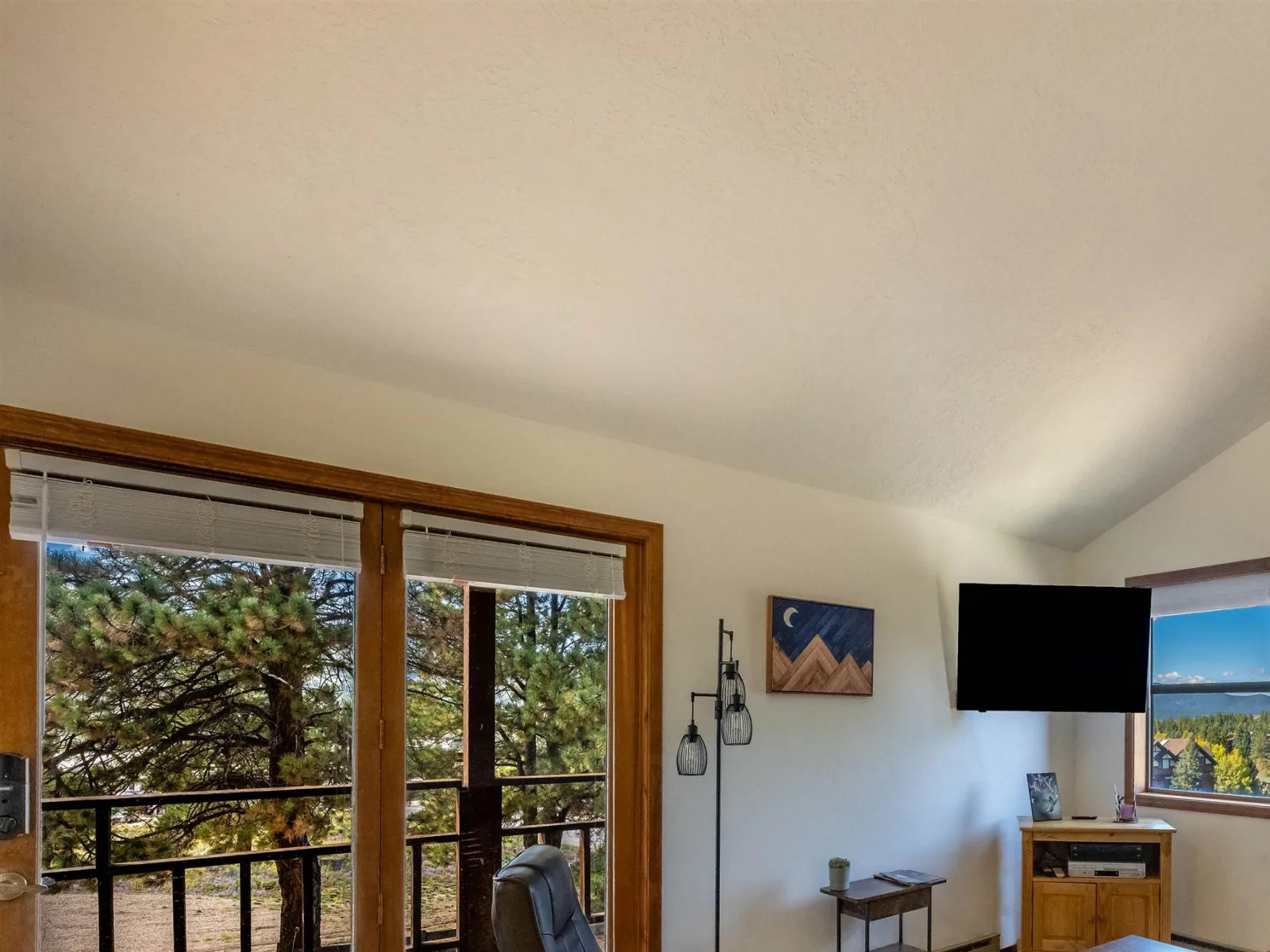 20 Squaw Valley LN 303