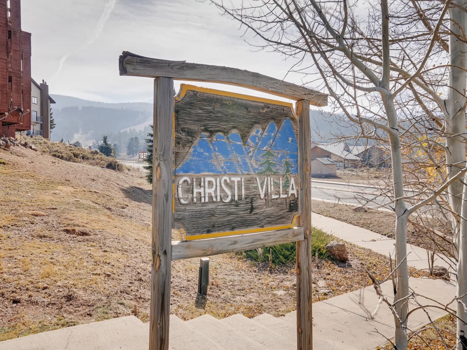 10 Valley Road 212