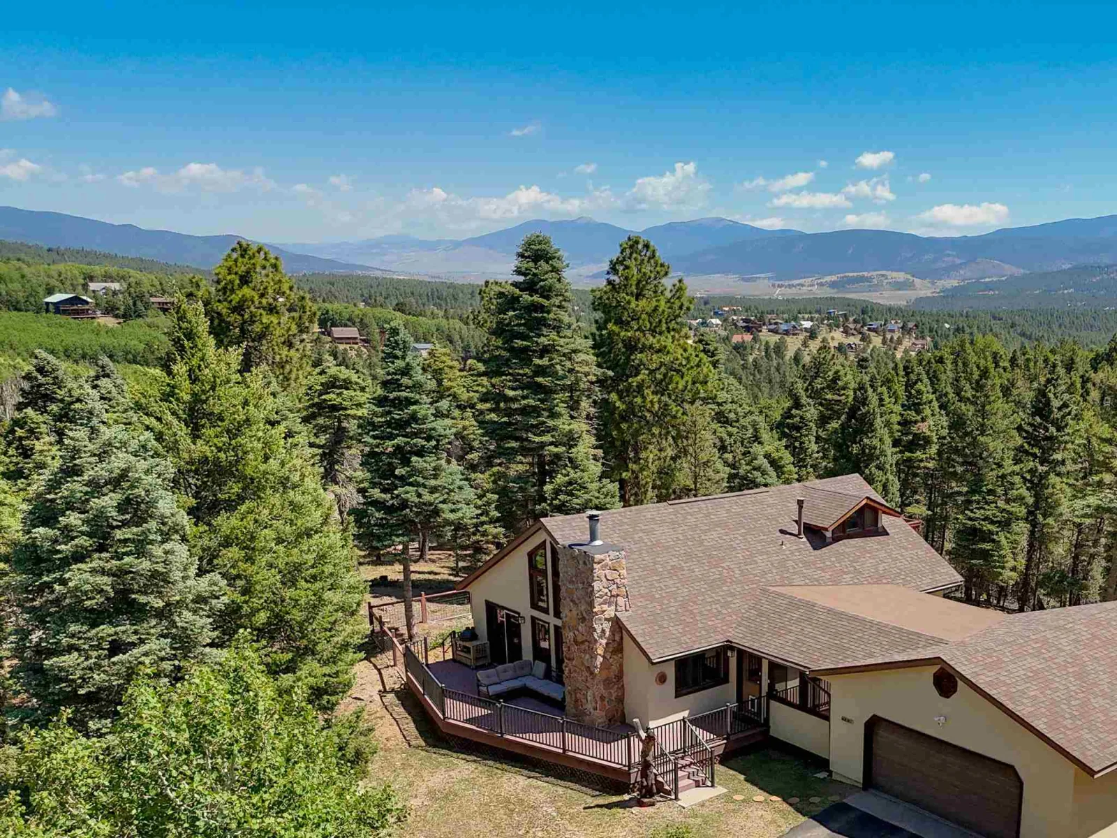 22 Acoma Circle