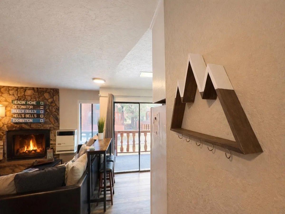42 Mammoth Mountain Rd