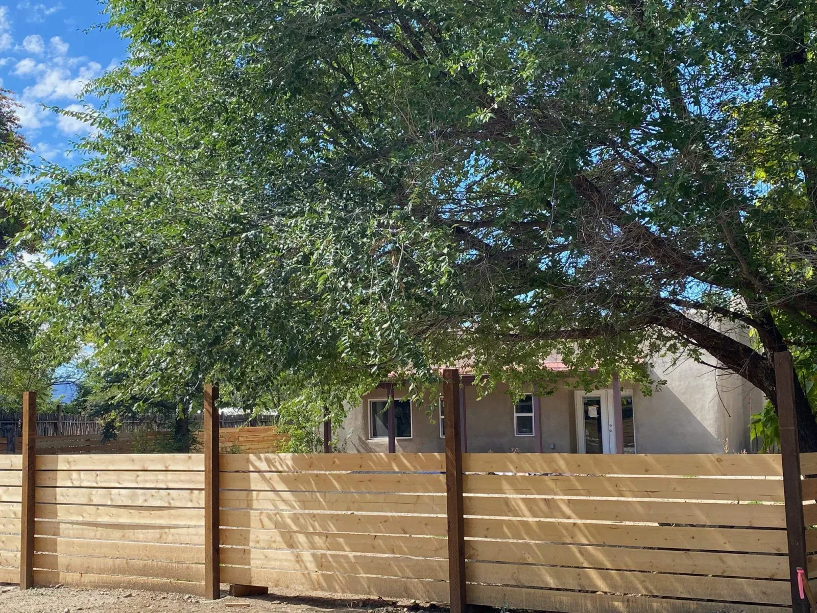 728 Paseo del Pueblo Norte