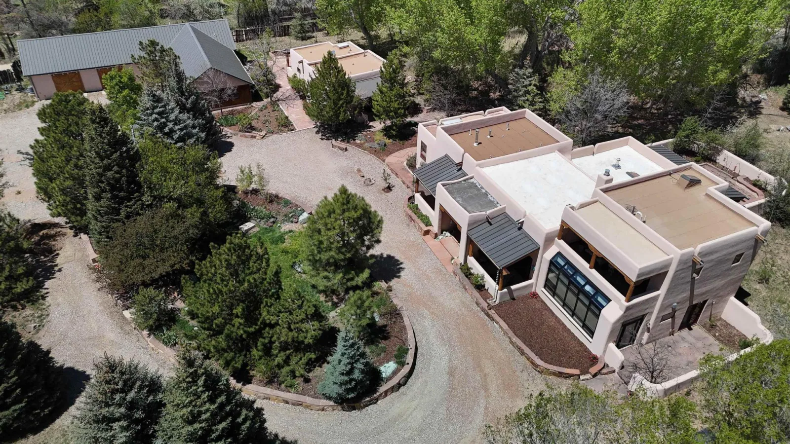 573 Range Rd