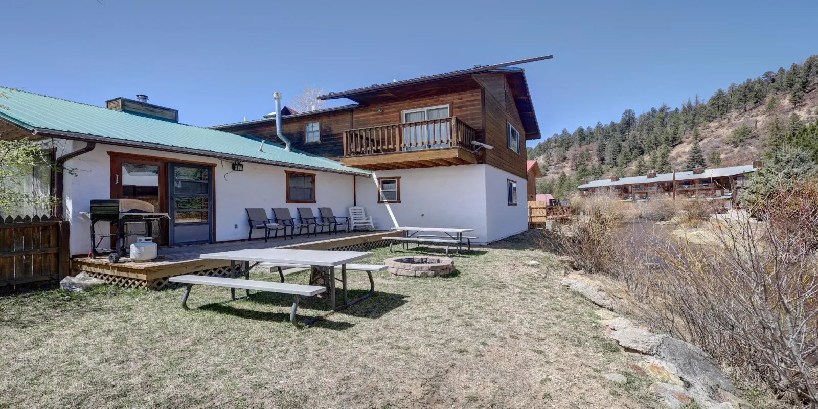 812 Tenderfoot Tr
