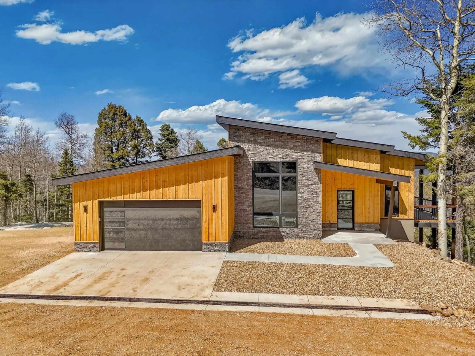 176 Zia Rd