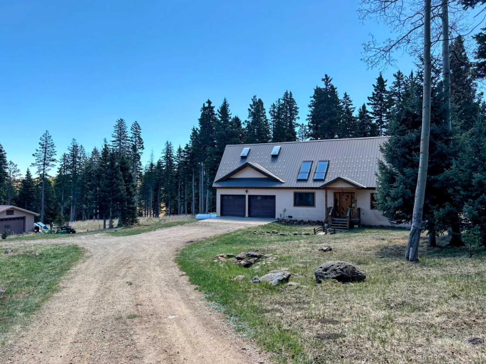 215 Pleasant Meadow
