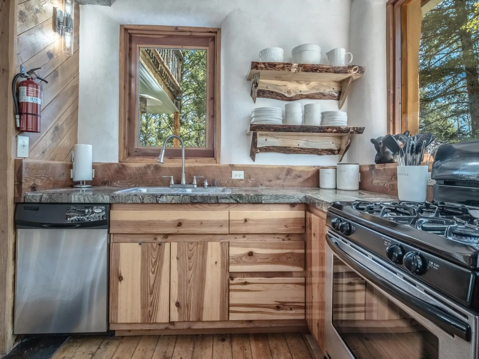 24 Cochiti Trail