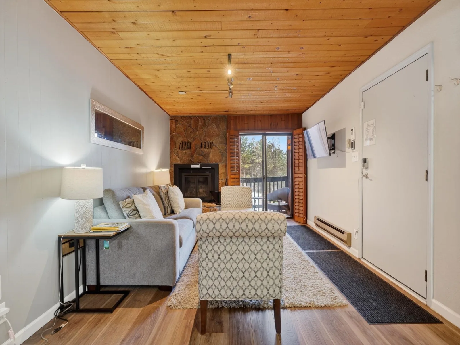 10 Jackson Hole Rd Windchimes 212