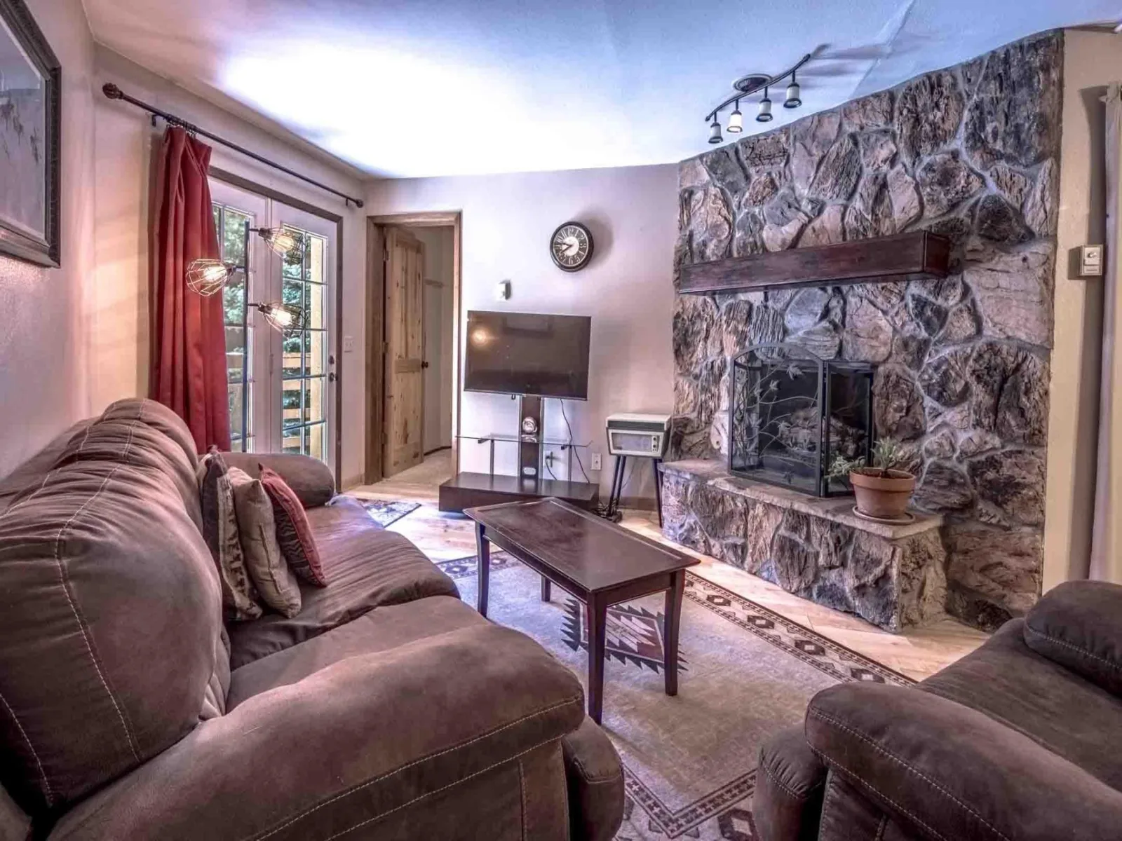 11 Squaw Valley Unit 13