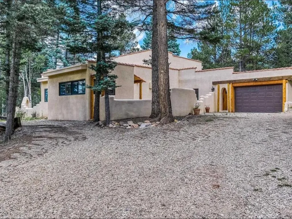 18 Meadow Brook Terrace