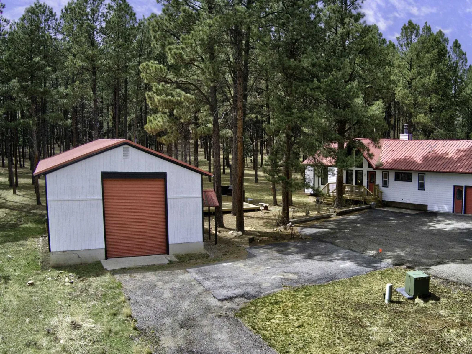 37 Pine Valley Dr