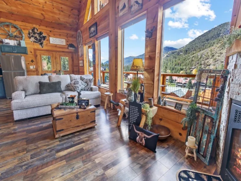 1212 Labelle ct