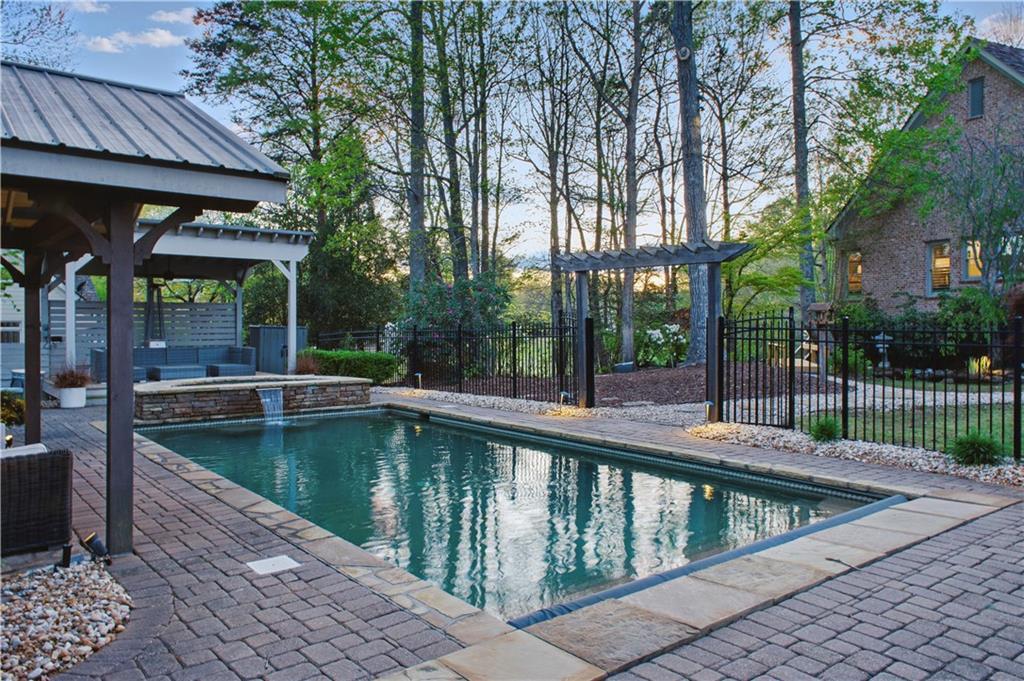 MLS #7593932 image #0